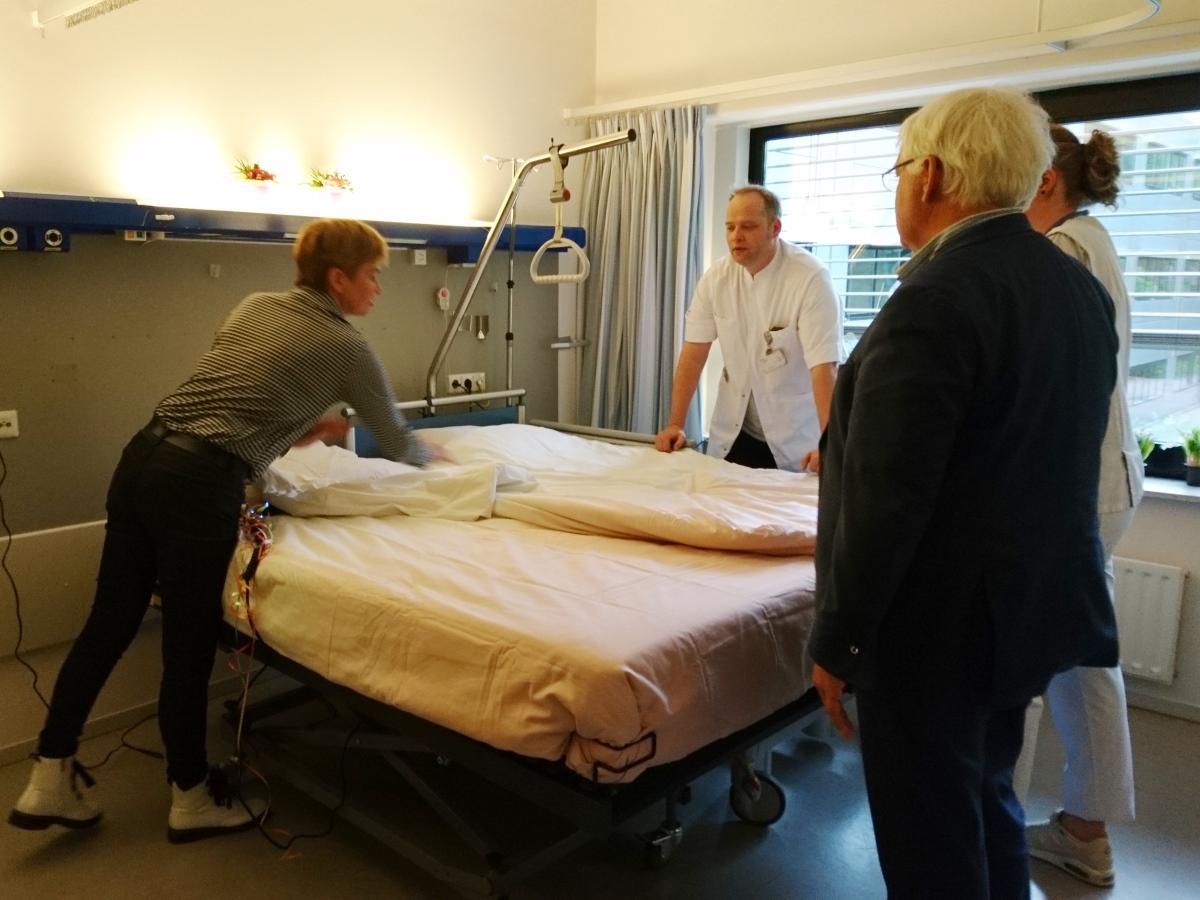 Opmaken koppelbed