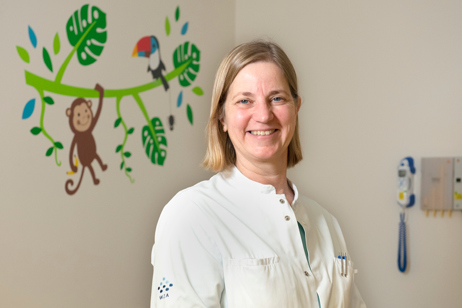 Gieneke Gonera, kinderarts