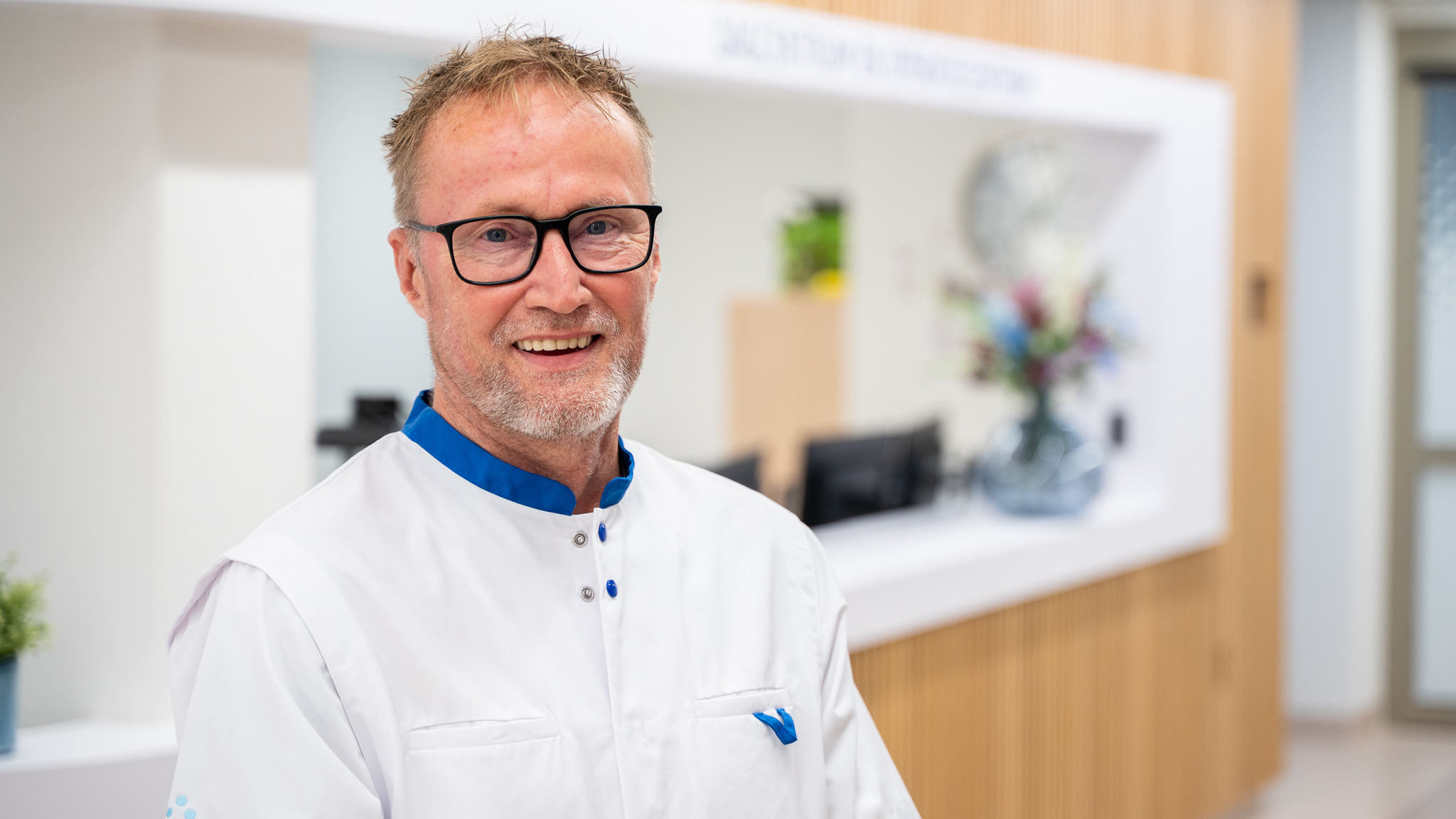 vacaturefoto-witte-jas-blauwe-bies18